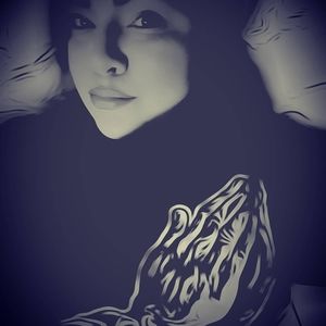 Meet your Posher, Denise danielitcia